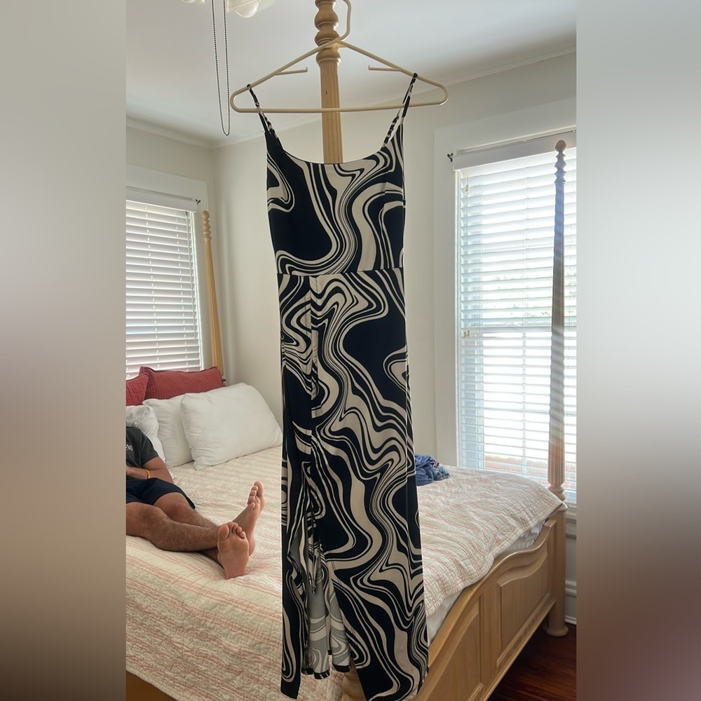 forever 21 maxi dress with slit, dark navy blue and cream color way, size small